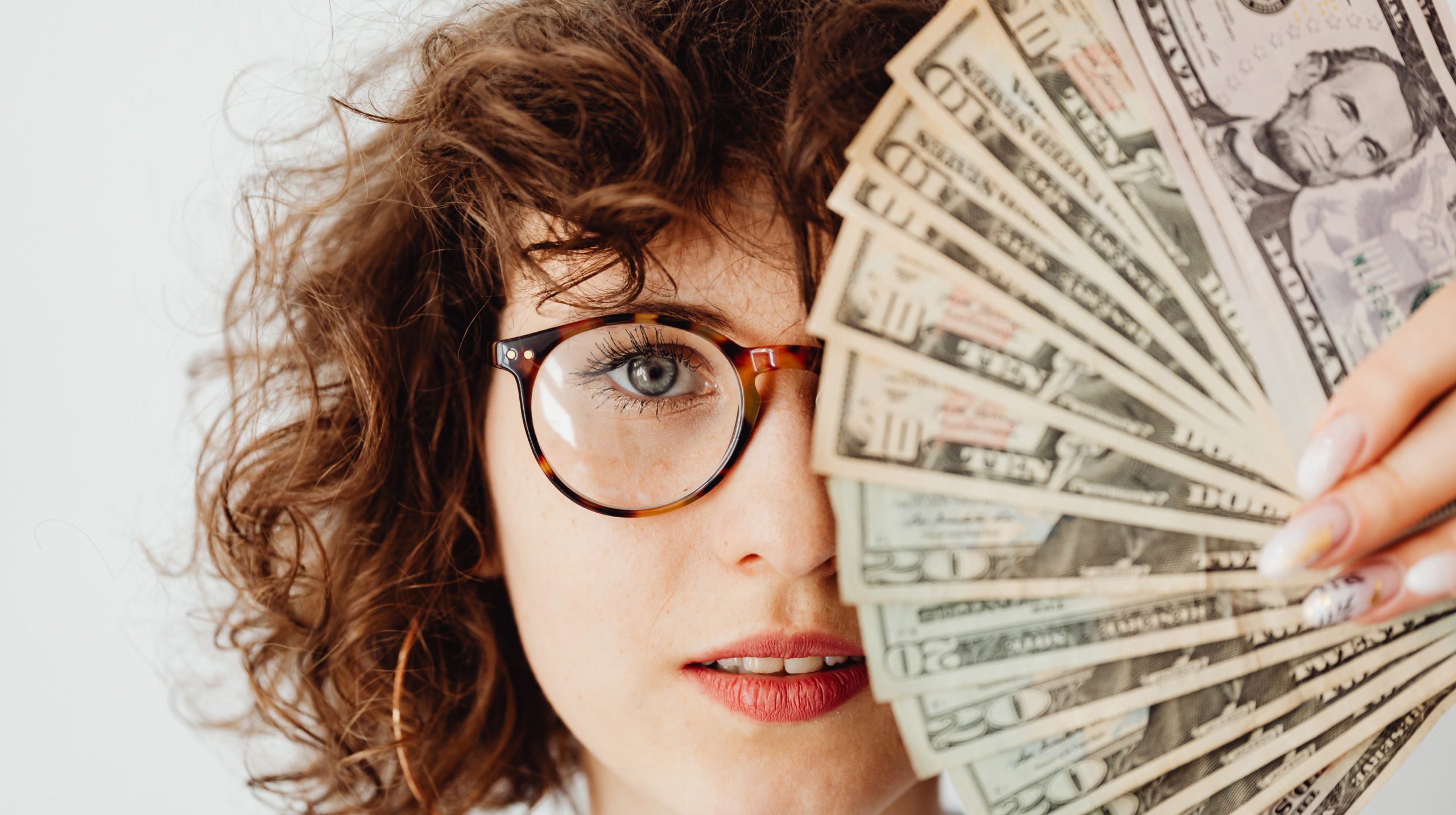 Wealth Management Strategies for Women and Managing Risk
